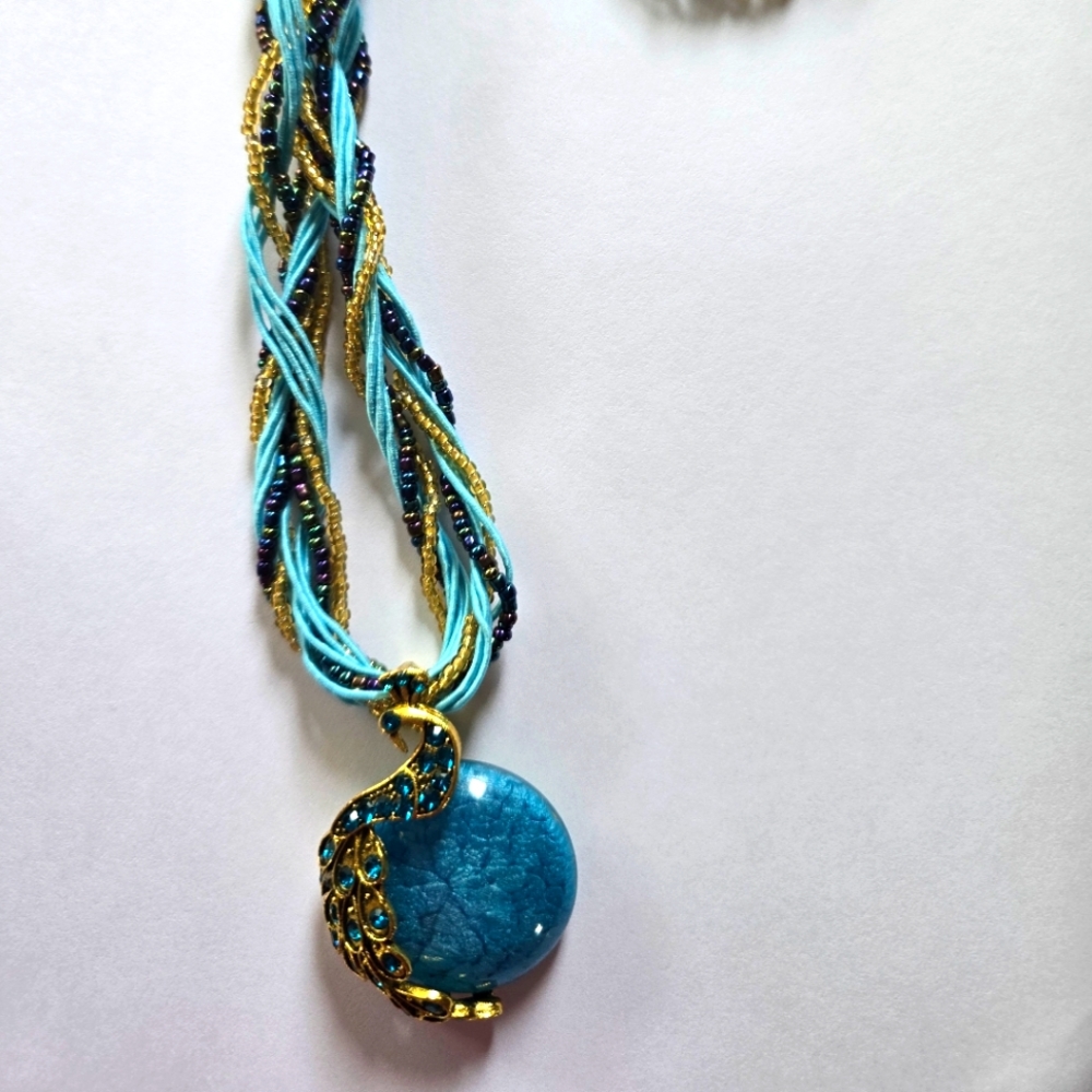 CRYSTAL PEACOCK POLISHED BLUE HOWLITE SEED BEAD BOHO TURQUOISE NEW NECKLACE